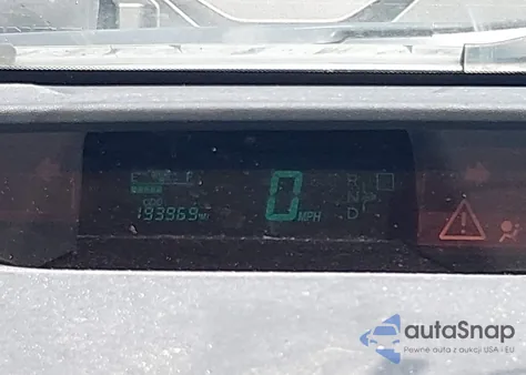 2004 Toyota Prius z USA, uszkodzony, nr VIN JTDKB20U340042153